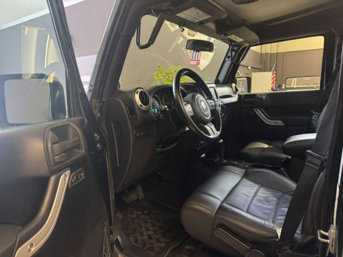 Jeep Wrangler Unlimited 2.8 CRD DPF Rubicon Auto (10)