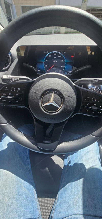 Mercedes-Benz Classe B 180 d Sport (14)