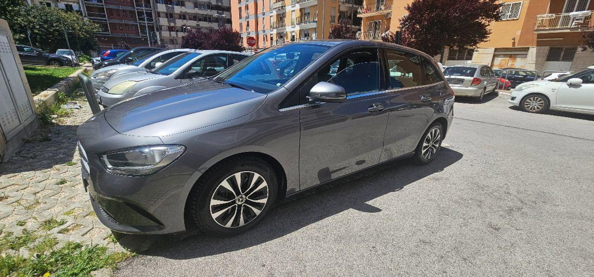 Mercedes-Benz Classe B 180 d Sport (15)