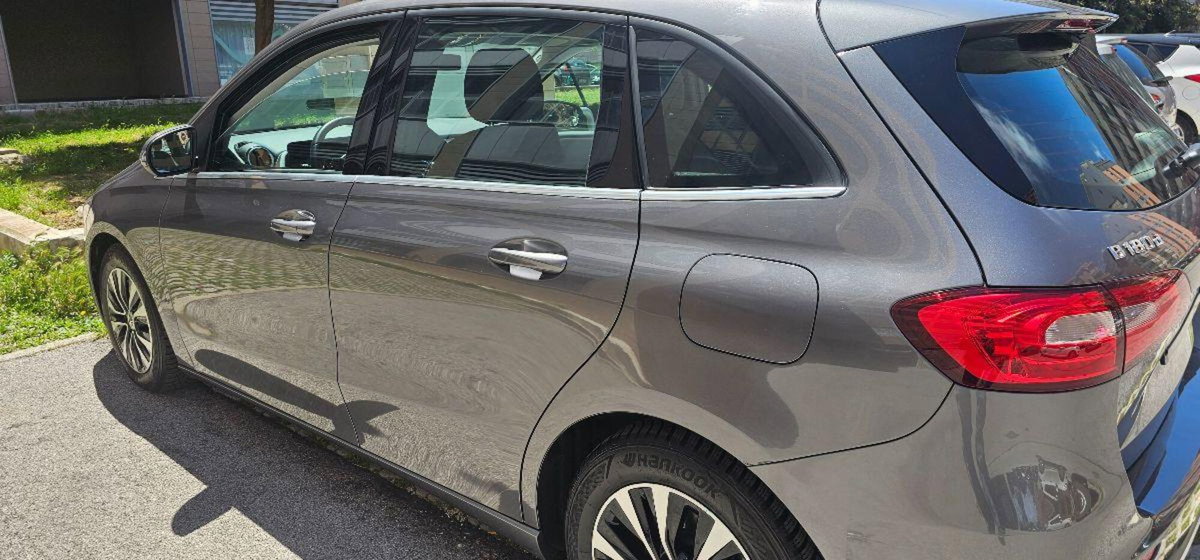 Mercedes-Benz Classe B 180 d Sport (20)