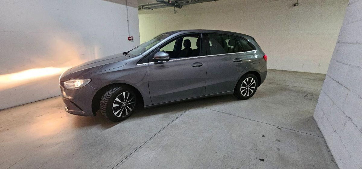 Mercedes-Benz Classe B 180 d Sport (7)