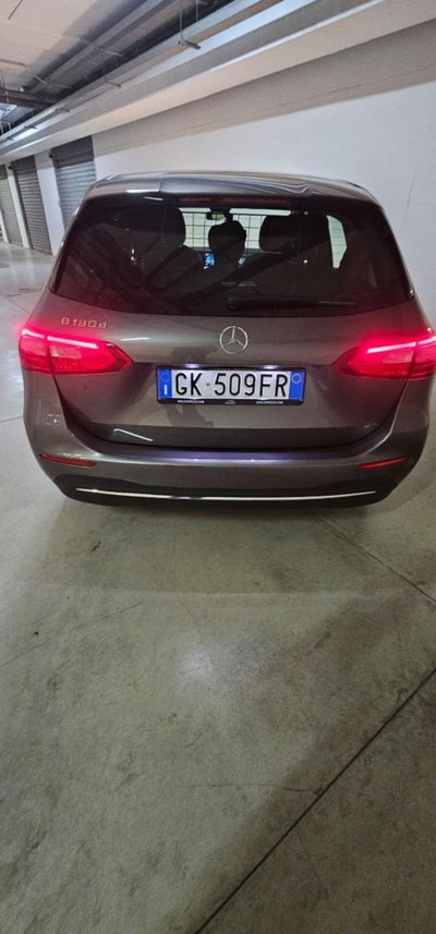 Mercedes-Benz Classe B 180 d Sport (9)