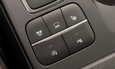 Ford Kuga 1.5 TDCI 120 CV S&S 2WD ST-Line (11)