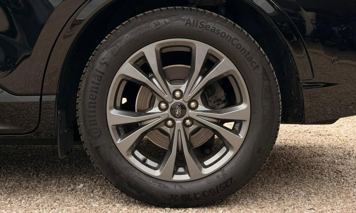 Ford Kuga 1.5 TDCI 120 CV S&S 2WD ST-Line (19)