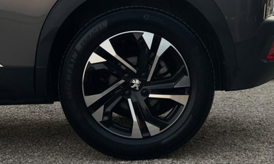 Peugeot 2008 BlueHDi 100 S&S Allure (13)