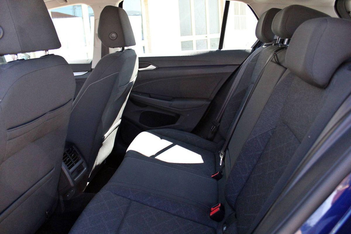 Volkswagen Golf Variant 1.0 eTSI EVO DSG Life (17)