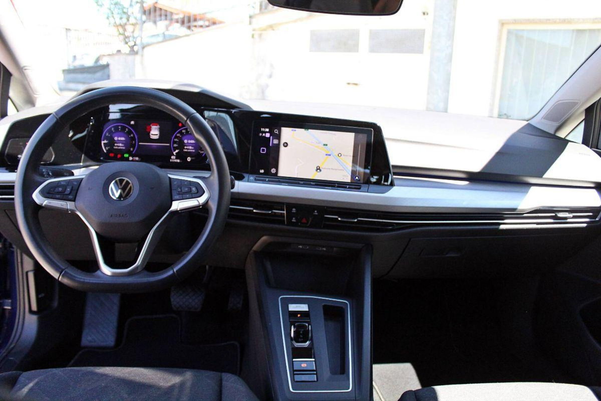 Volkswagen Golf Variant 1.0 eTSI EVO DSG Life (18)