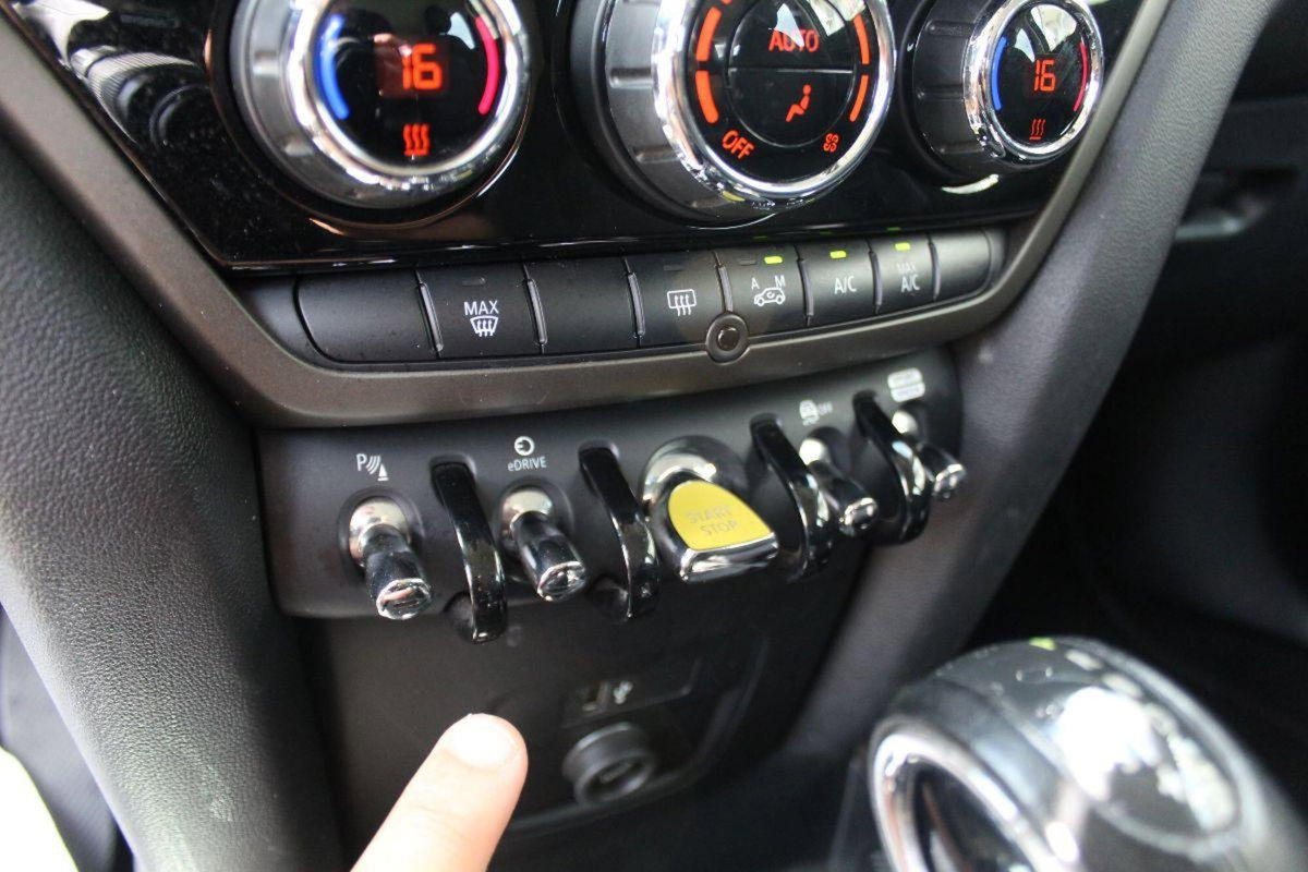 MINI Mini Countryman 1.5 Cooper SE Business Countryman ALL4 Automatica (18)