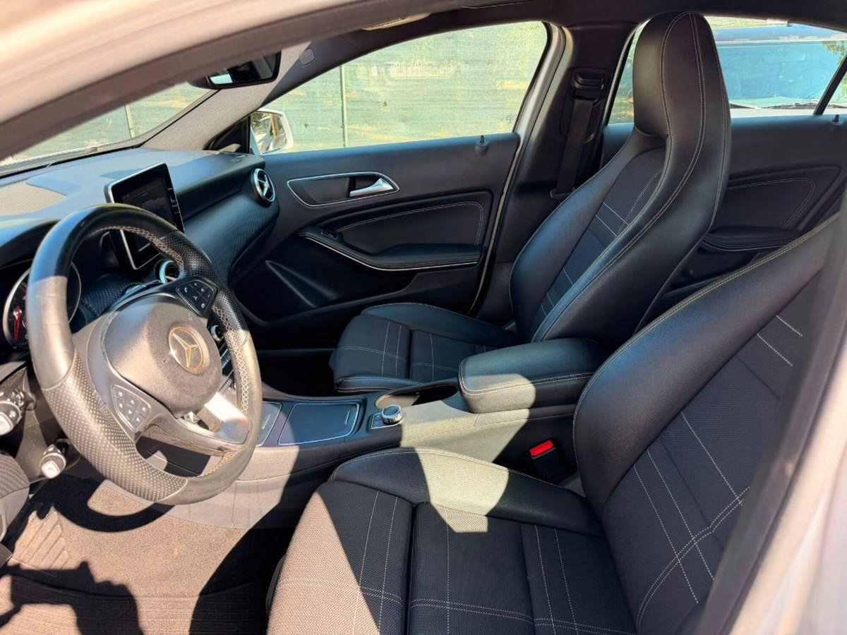 Mercedes-Benz Classe A 180 d Automatic Sport (11)