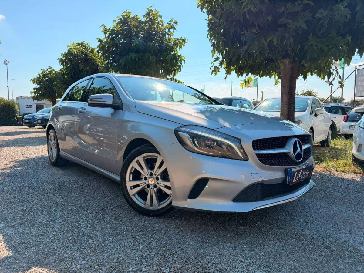 Mercedes-Benz Classe A 180 d Automatic Sport (2)