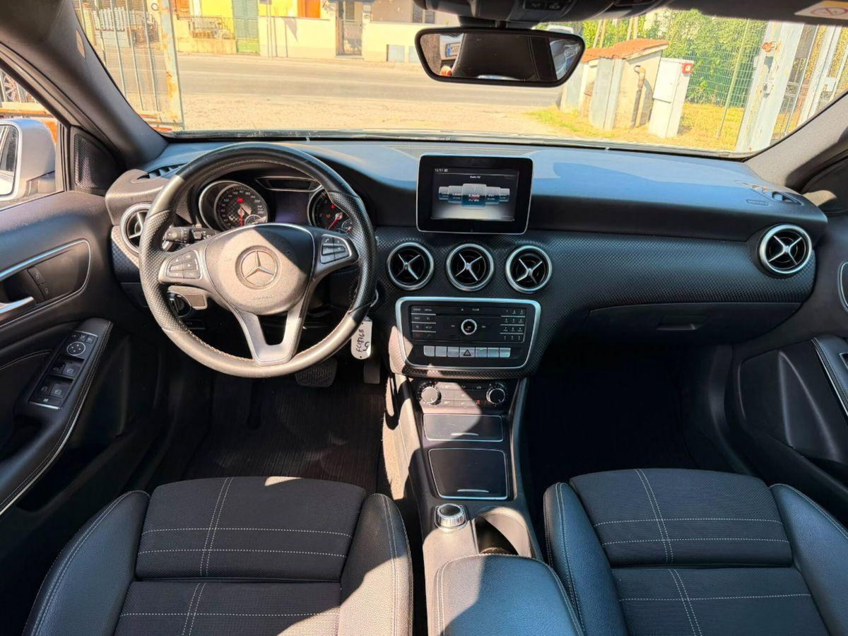 Mercedes-Benz Classe A 180 d Automatic Sport (7)
