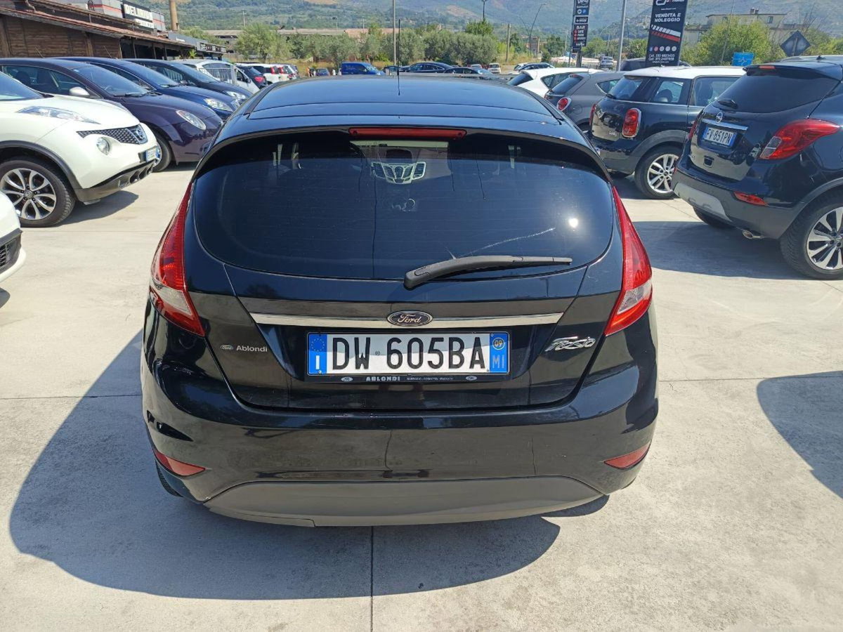Ford Fiesta 1.2 82 CV 5 porte Titanium (8)