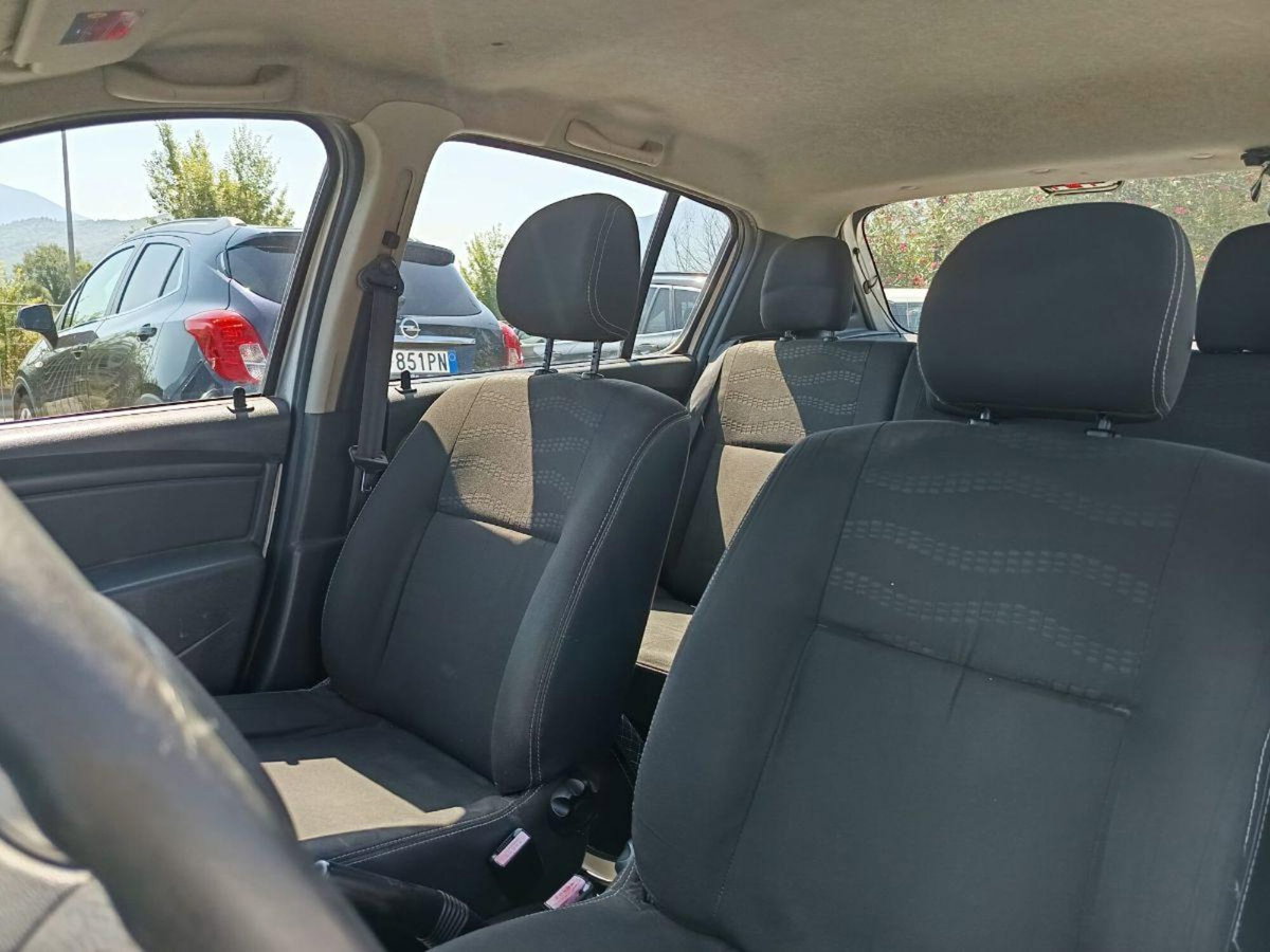 Dacia Sandero Stepway 1.5 dCi 90CV (13)