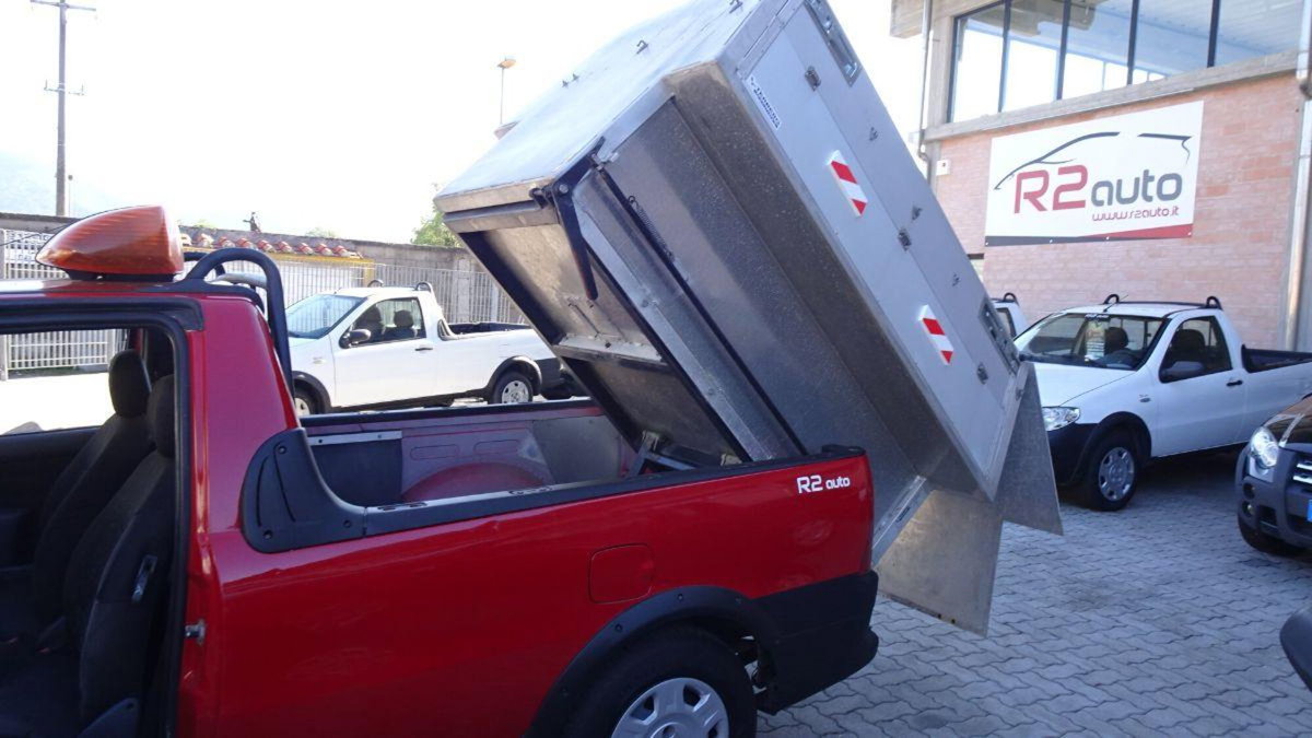 Fiat Strada 1.3 MJT Pick-up (2)