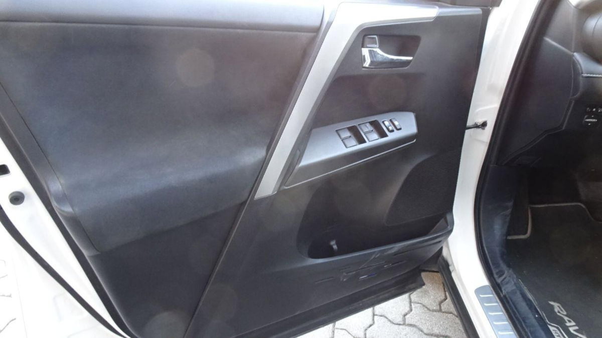 Toyota Rav4 Hybrid 4WD Exclusive (12)