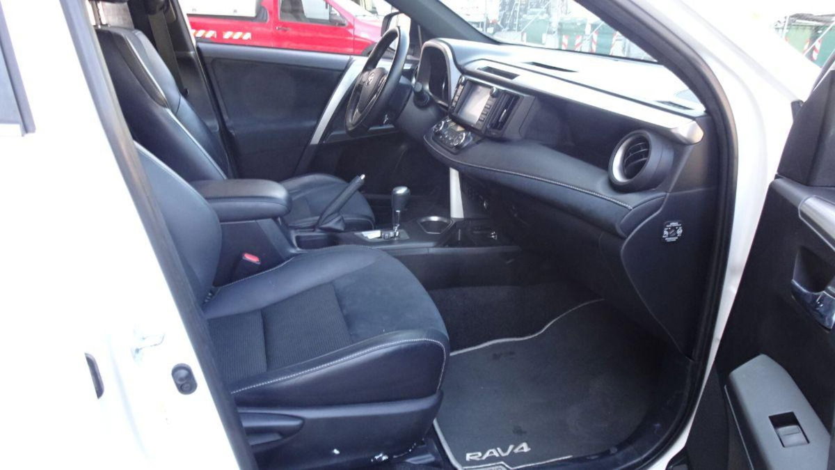 Toyota Rav4 Hybrid 4WD Exclusive (13)