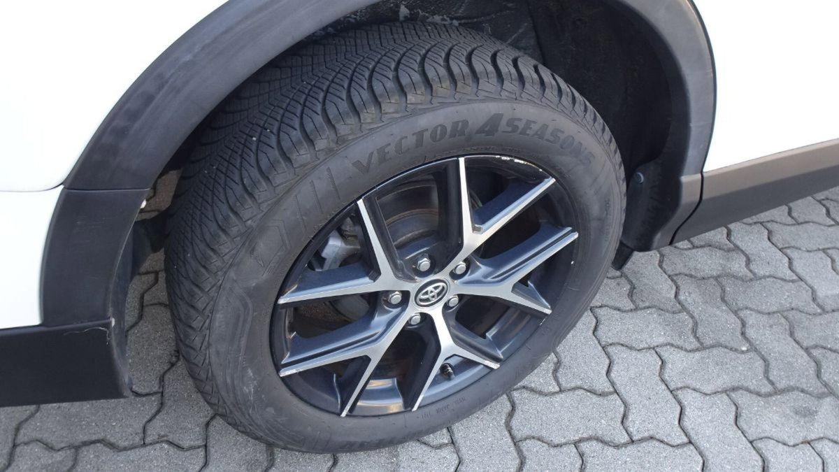 Toyota Rav4 Hybrid 4WD Exclusive (17)