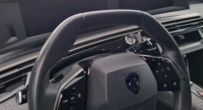 Peugeot 3008 1.2 hybrid Allure 145cv e-dcs6 (3)