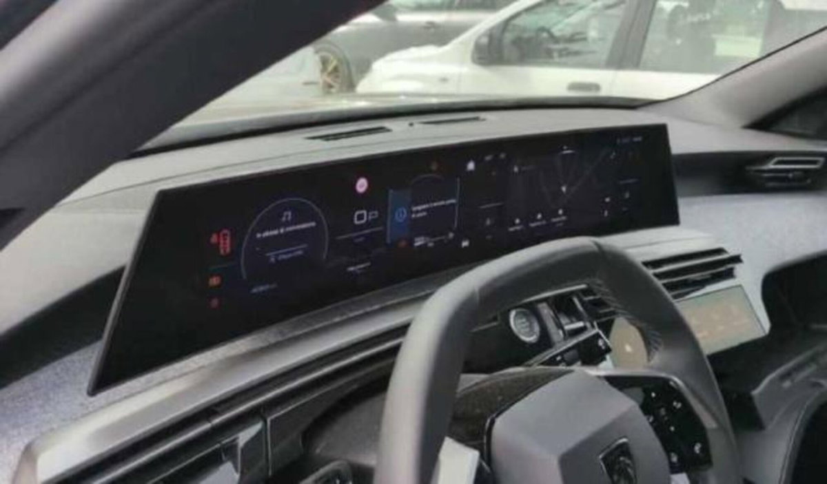 Peugeot 3008 1.2 hybrid Allure Business 145cv e-dcs6 (6)