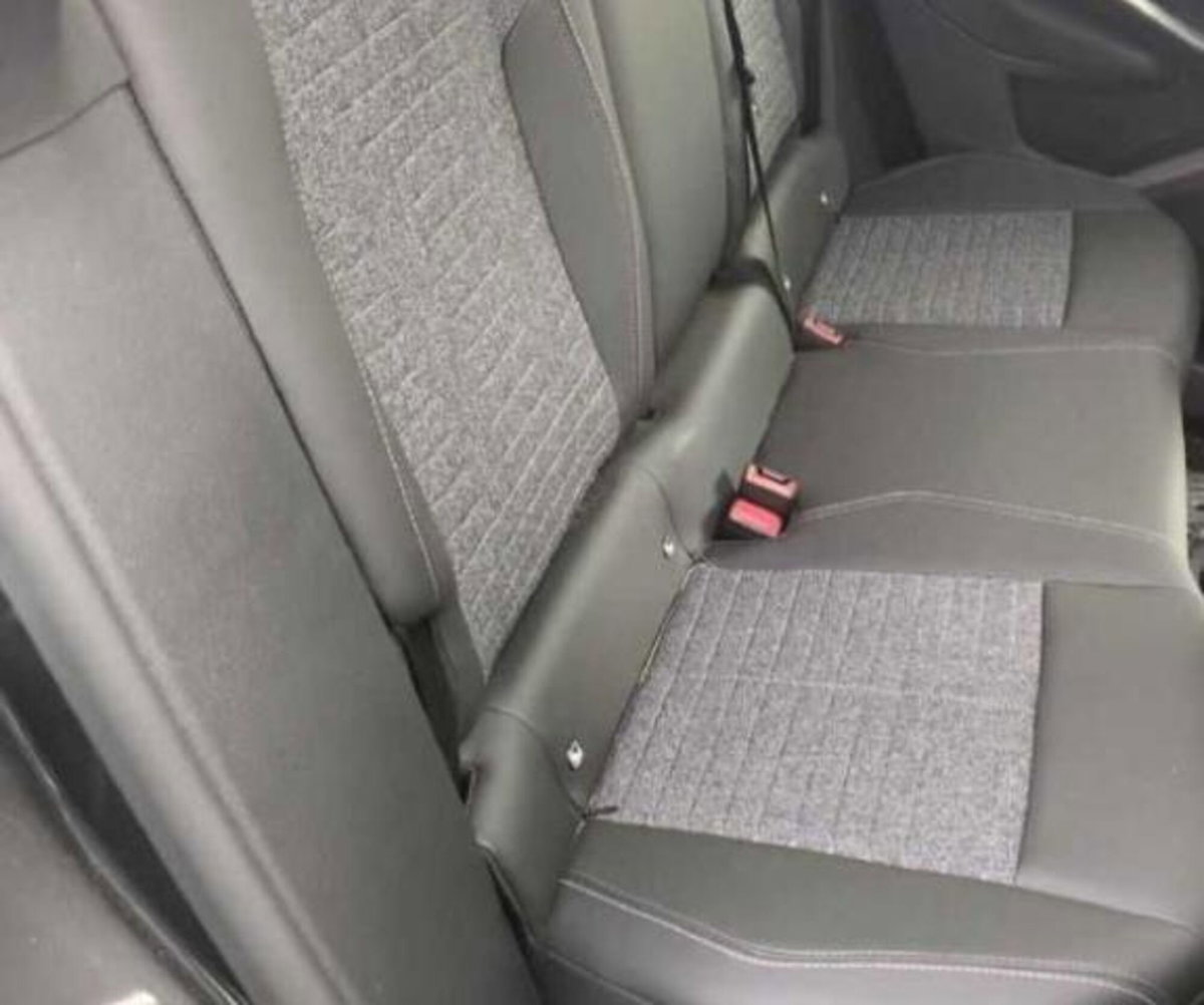 Peugeot 3008 1.2 hybrid Allure Business 145cv e-dcs6 (7)