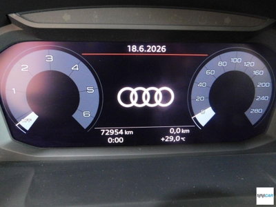 Audi Q3 35 TDI Business (11)