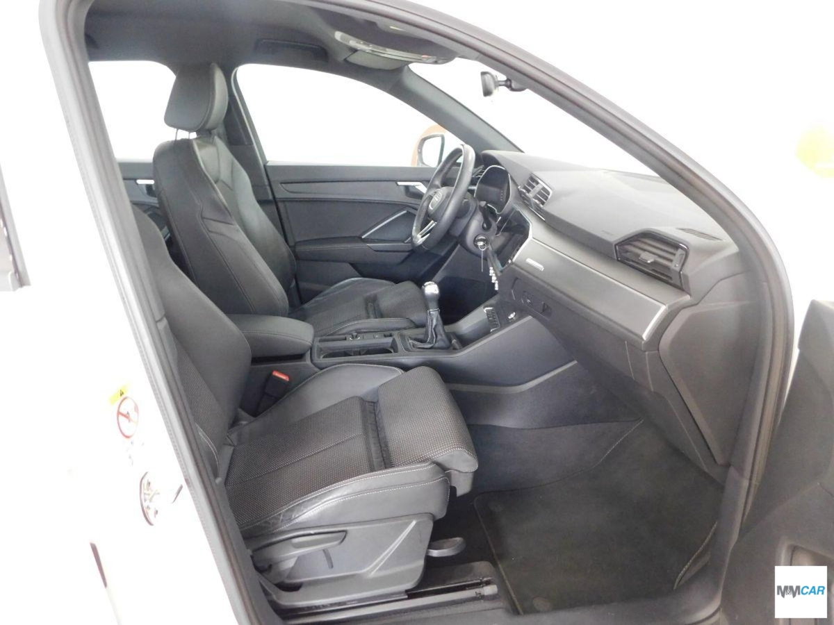 Audi Q3 35 TDI Business (6)