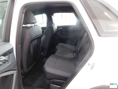 Audi Q3 35 TDI Business (8)