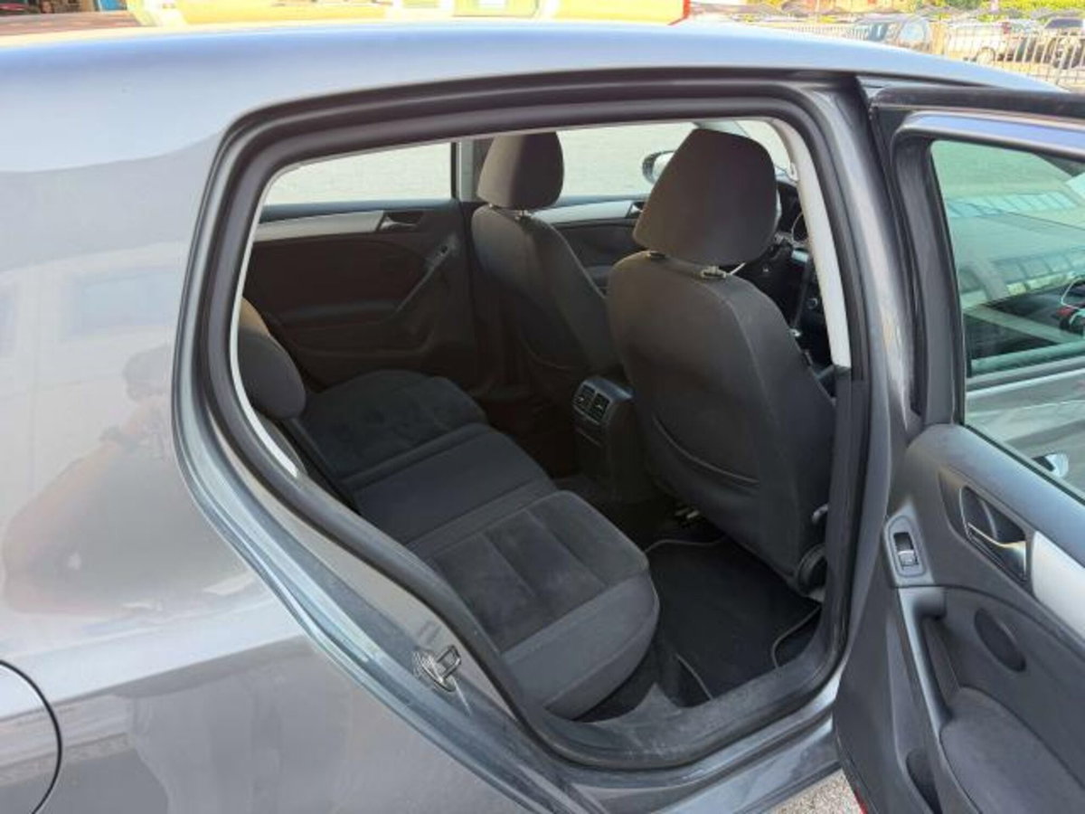 Volkswagen Golf 2.0 TDI 140CV DPF 5p. Highline (11)