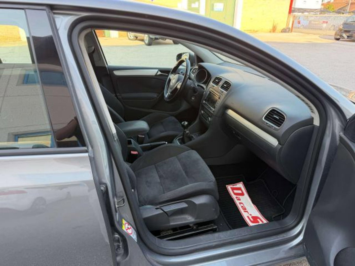 Volkswagen Golf 2.0 TDI 140CV DPF 5p. Highline (9)