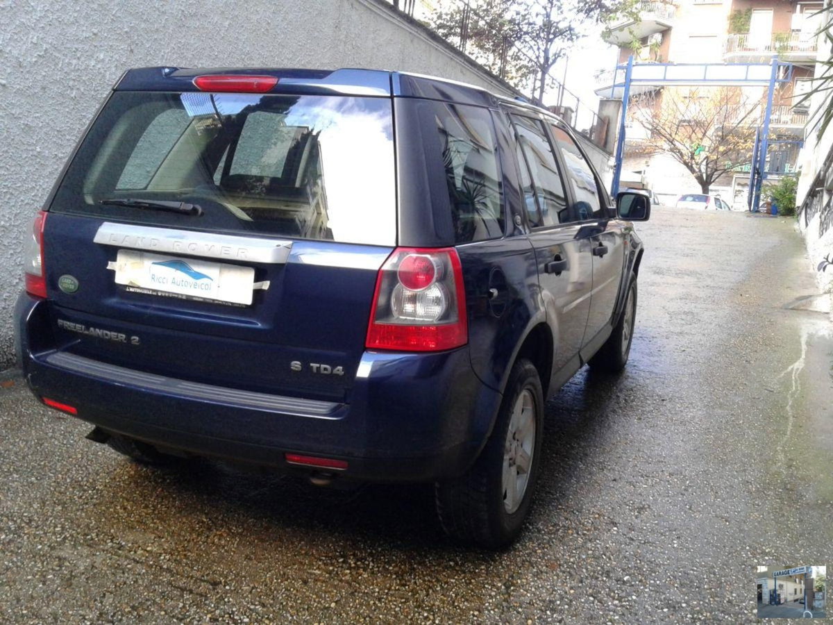 Land Rover Freelander 2.2 TD4 S.W. S (10)