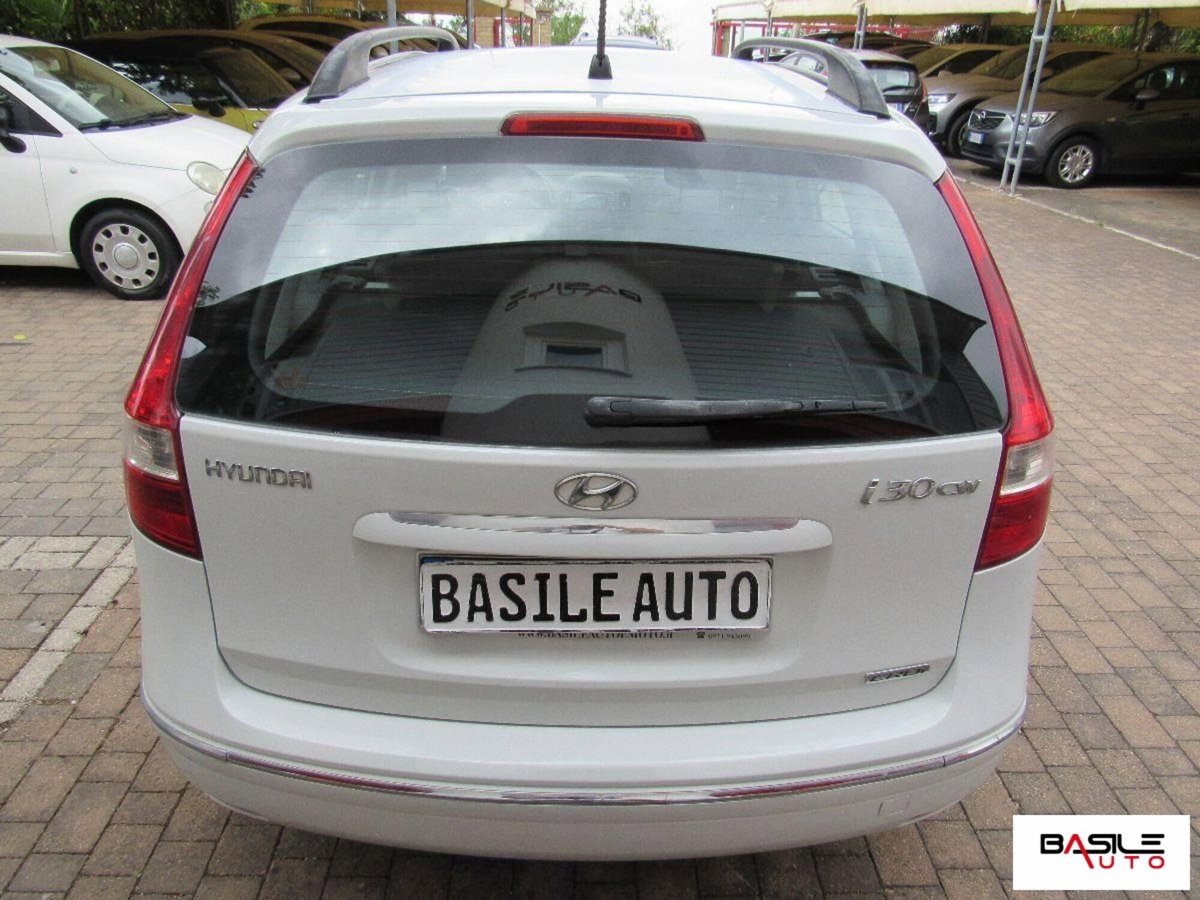 Hyundai i30 Station Wagon 1.6 CRDi 90CV 6m Comfort (3)