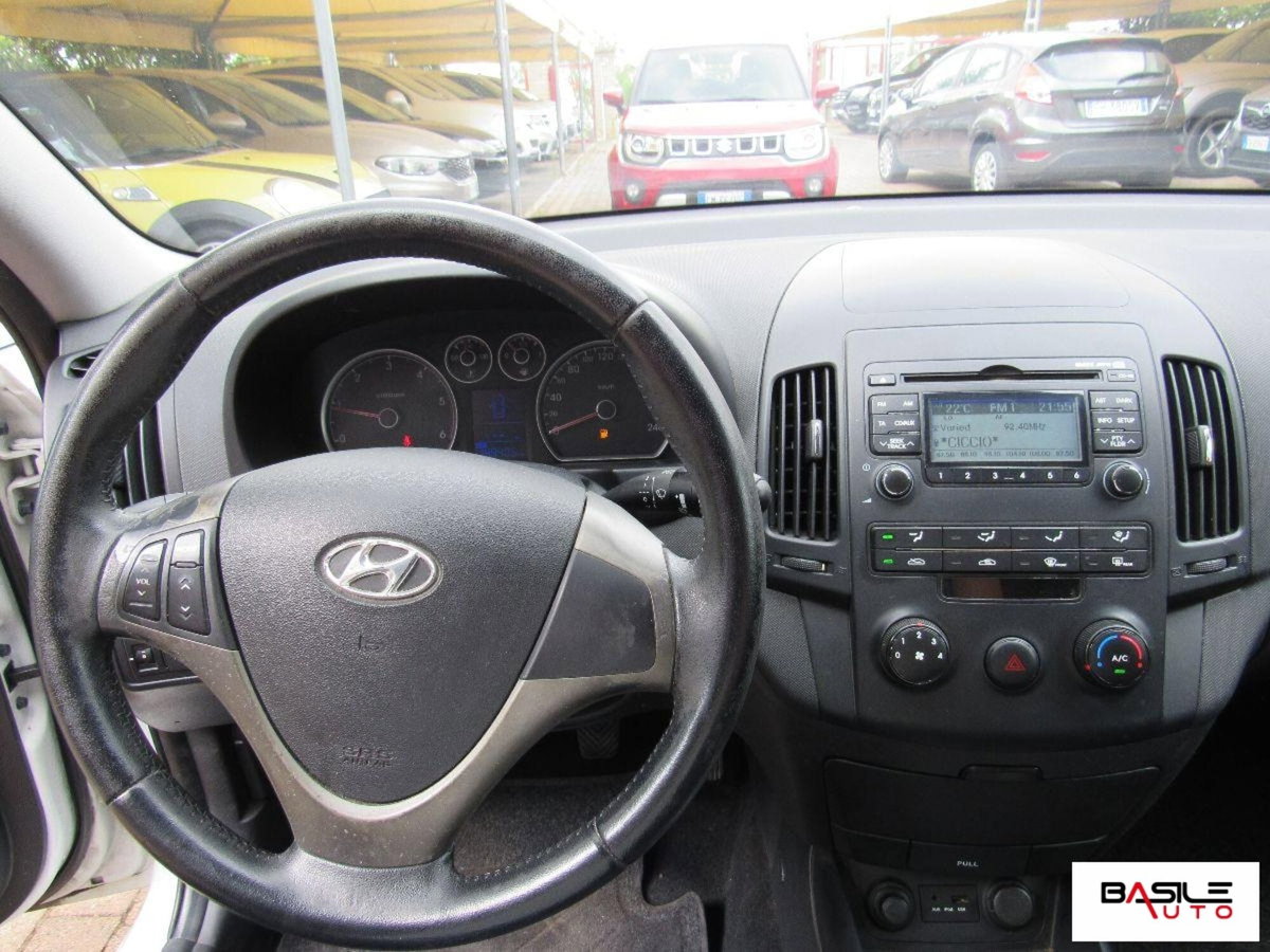 Hyundai i30 Station Wagon 1.6 CRDi 90CV 6m Comfort (6)
