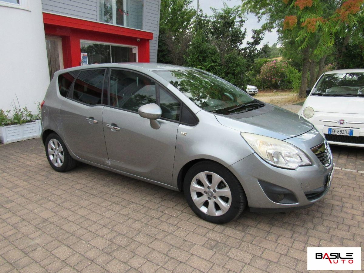 Opel Meriva 1.3 CDTI Cosmo (3)