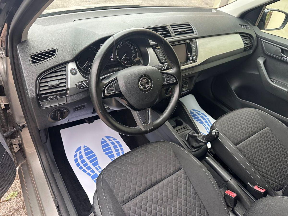 Skoda Fabia 1.0 MPI 60 CV Twin Color Design Edition Nero (11)