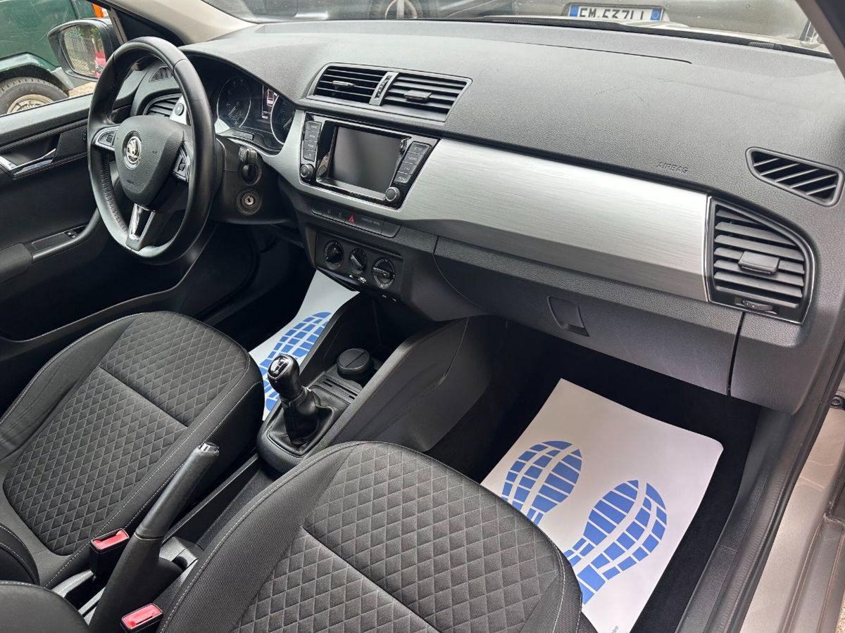 Skoda Fabia 1.0 MPI 60 CV Twin Color Design Edition Nero (17)