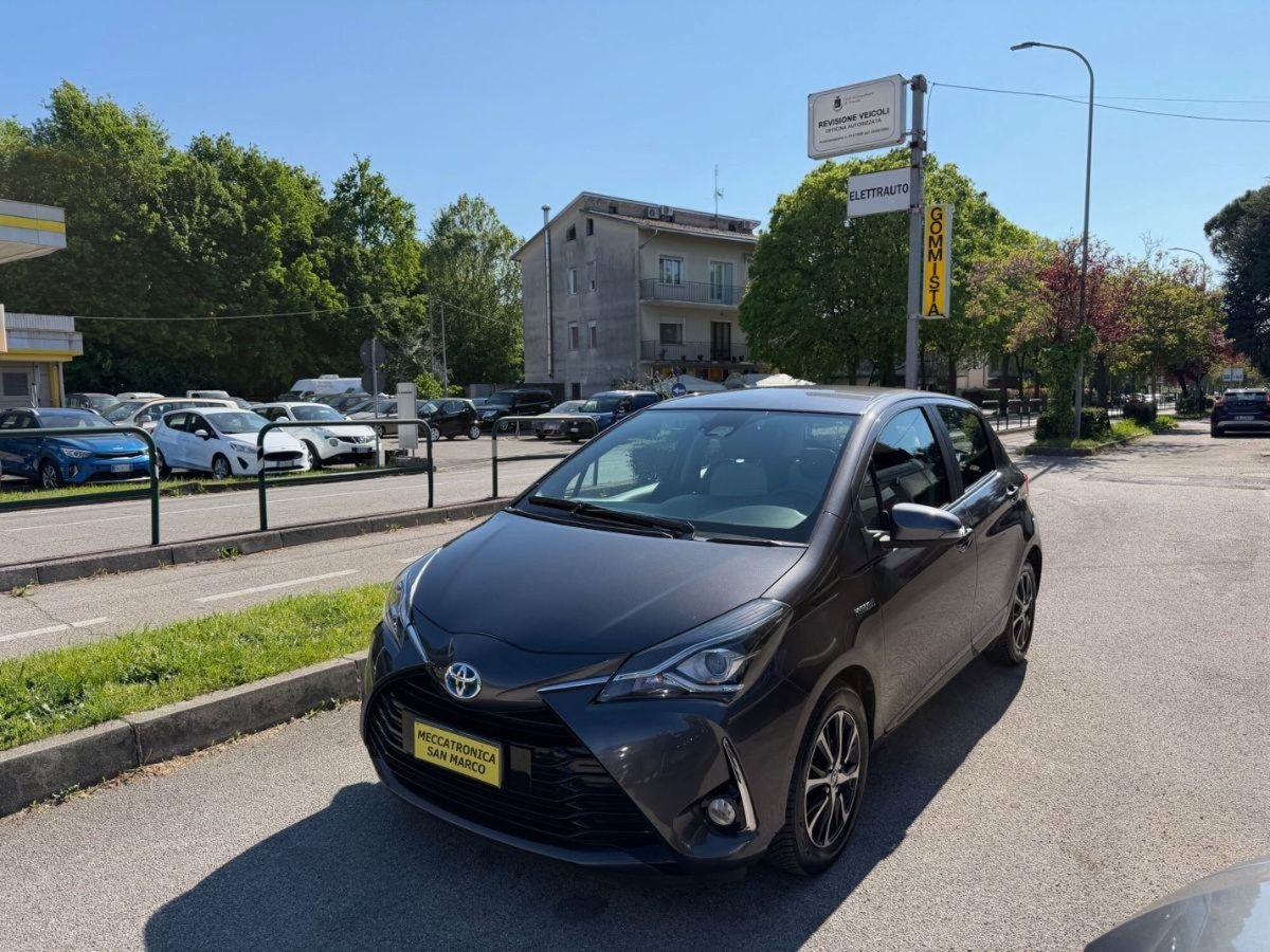 Toyota Yaris Cross 1.5 Hybrid 5p. E-CVT Active (3)