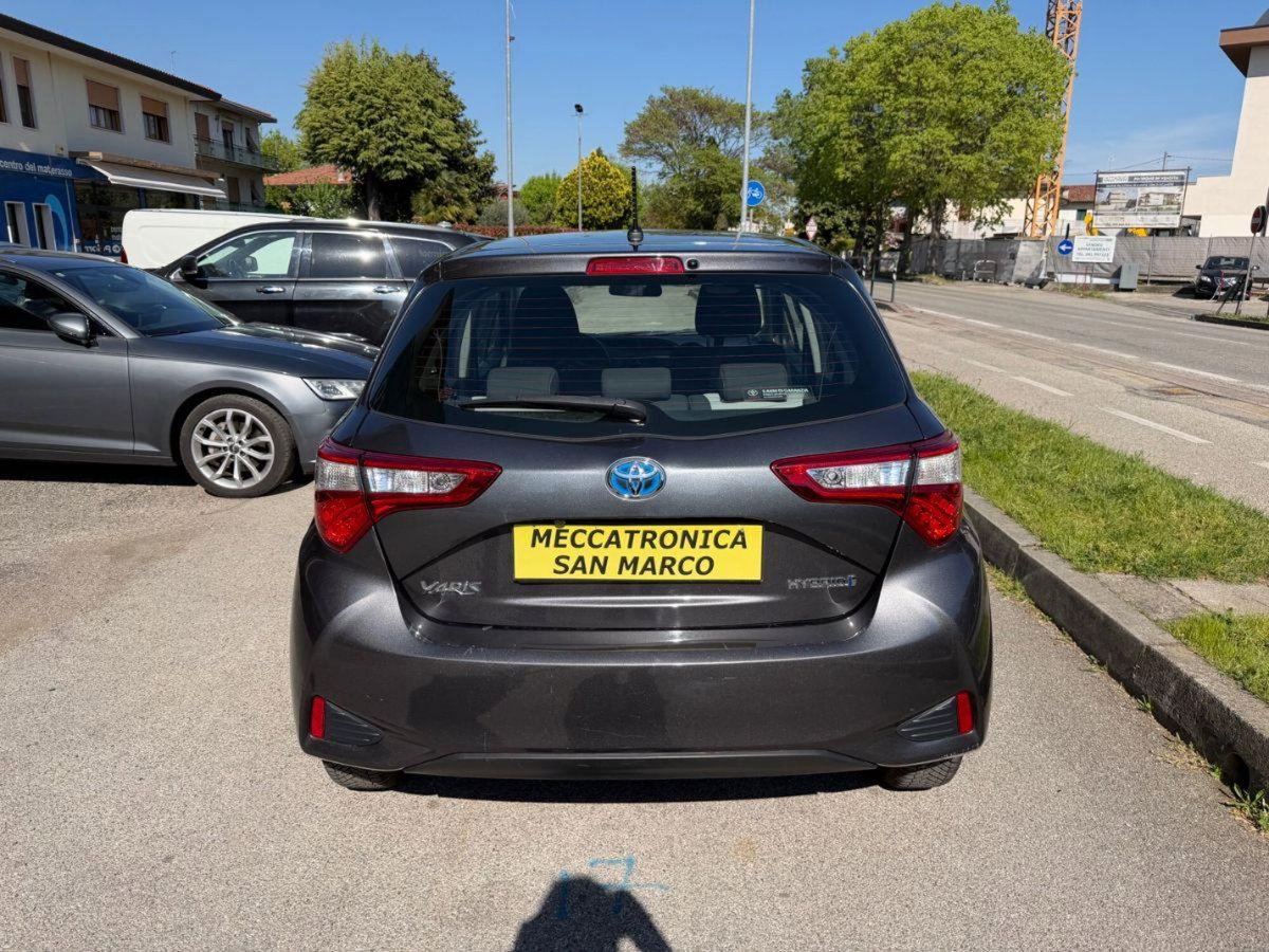 Toyota Yaris Cross 1.5 Hybrid 5p. E-CVT Active (5)