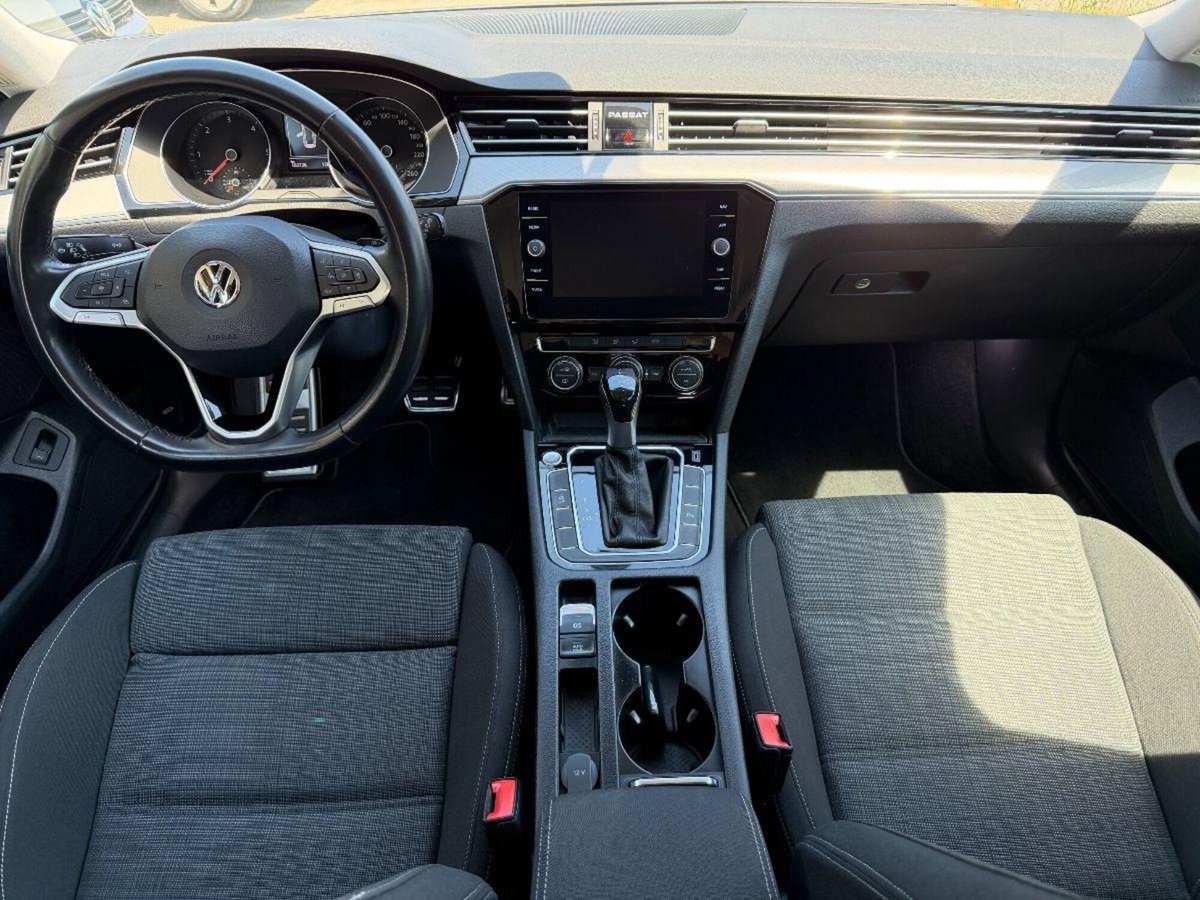 Volkswagen Passat Variant 1.6 TDI SCR DSG Business BMT (13)