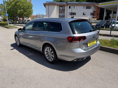 Volkswagen Passat Variant 1.6 TDI SCR DSG Business BMT (6)