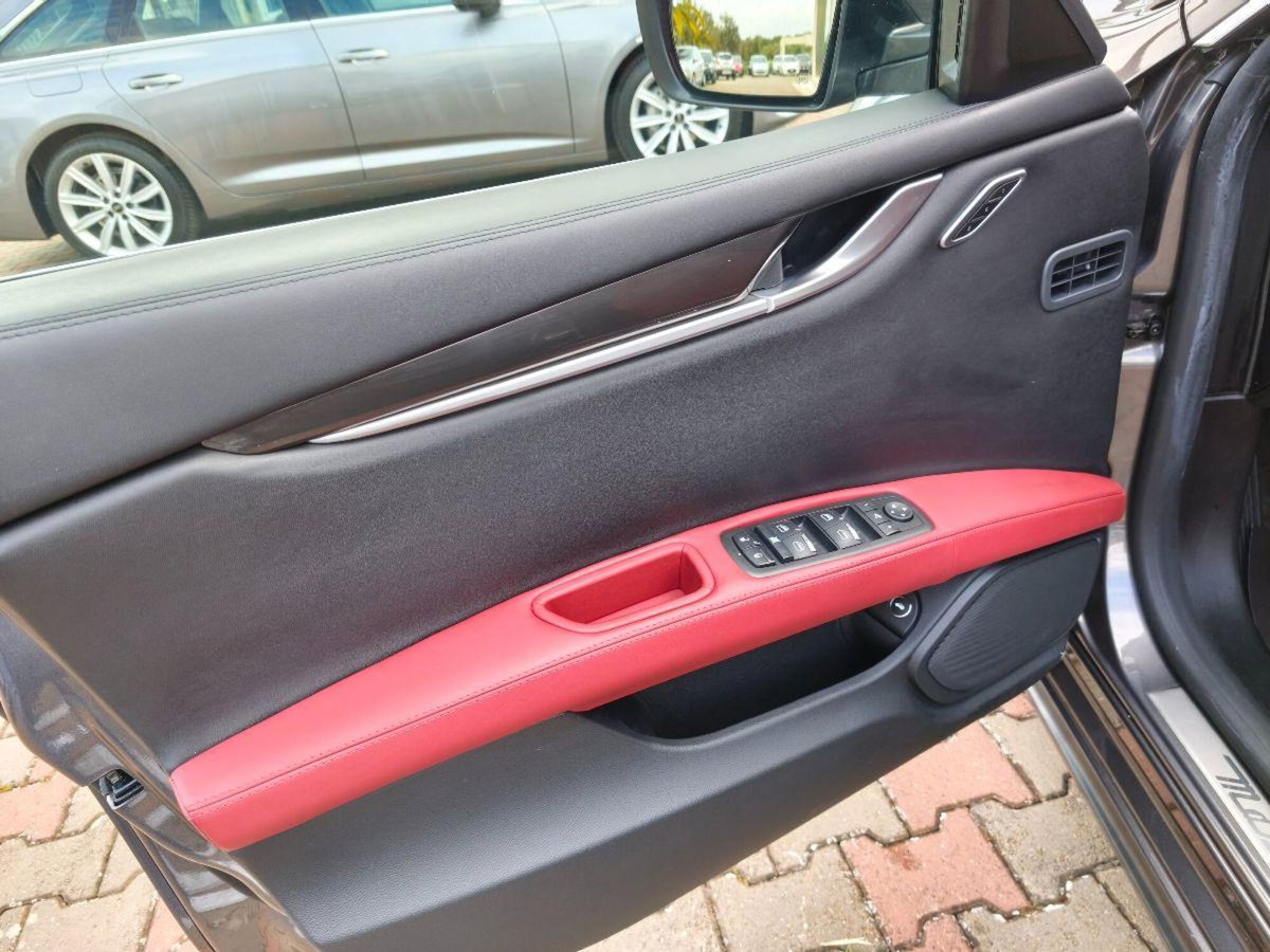 Maserati Ghibli Ghibli V6 Diesel (19)