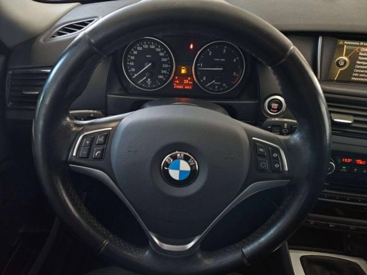 BMW X1 sDrive16d Sport Line (12)