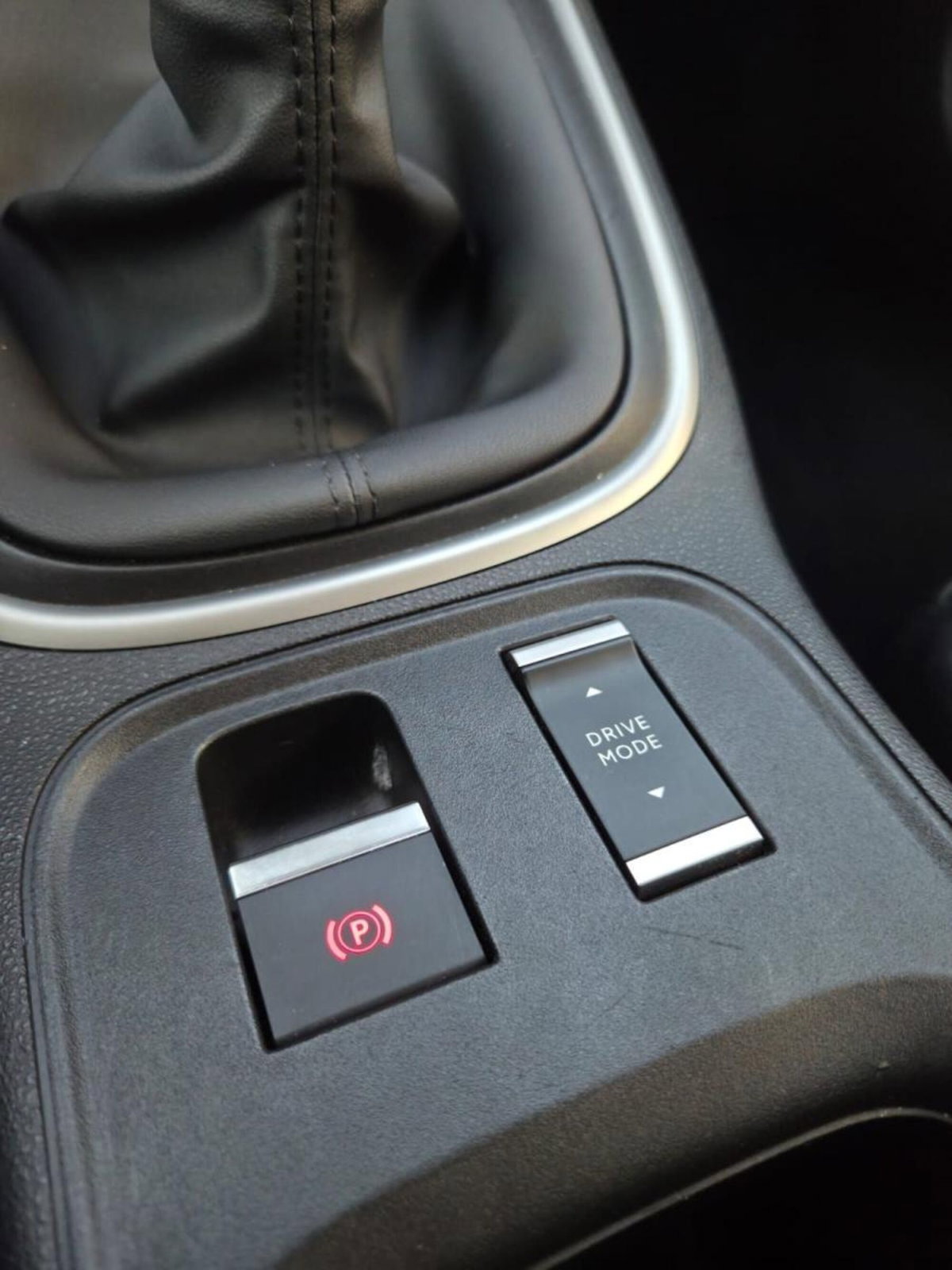 Jeep Avenger 1.2 turbo Altitude fwd 100cv (17)
