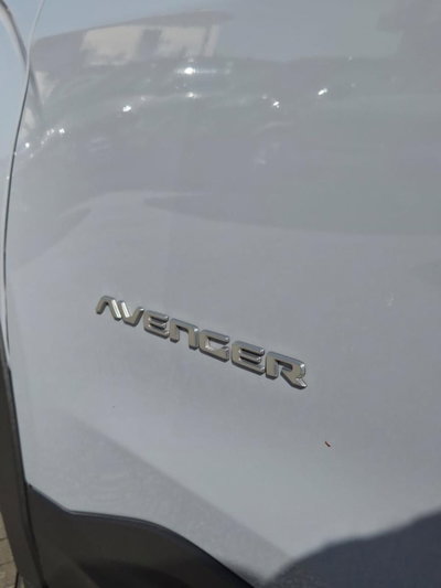 Jeep Avenger 1.2 turbo Altitude fwd 100cv (8)
