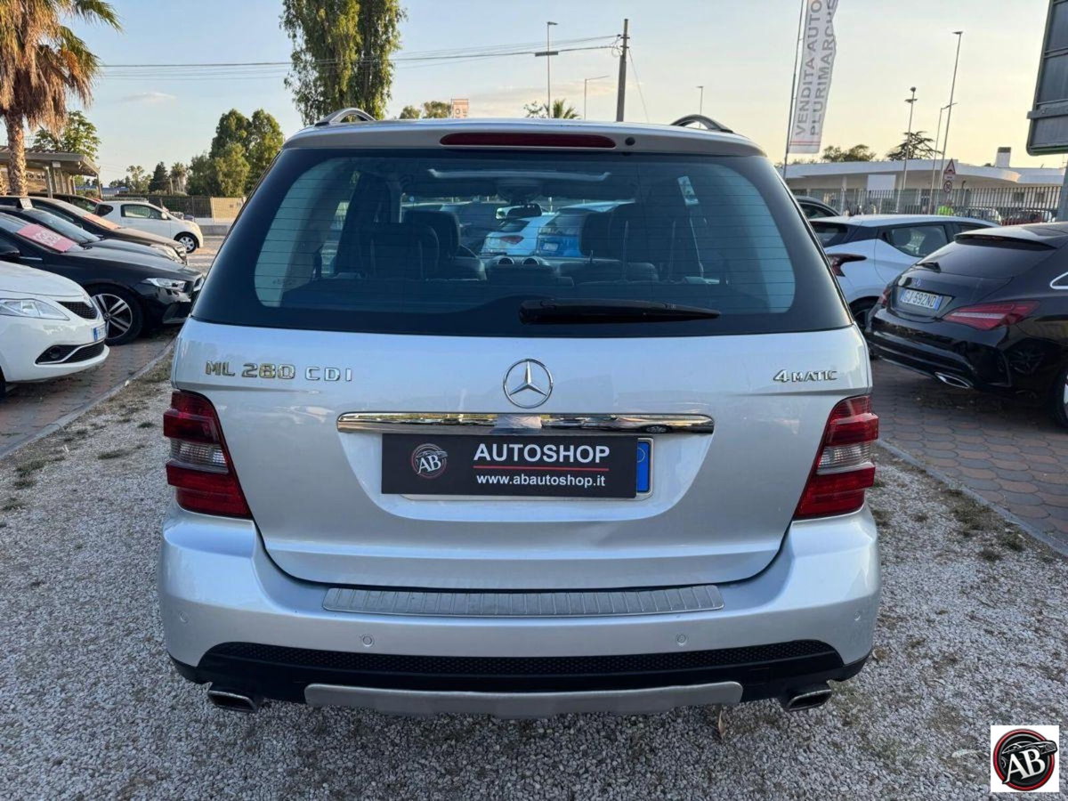 Mercedes-Benz Classe ML 280 CDI Sport (5)