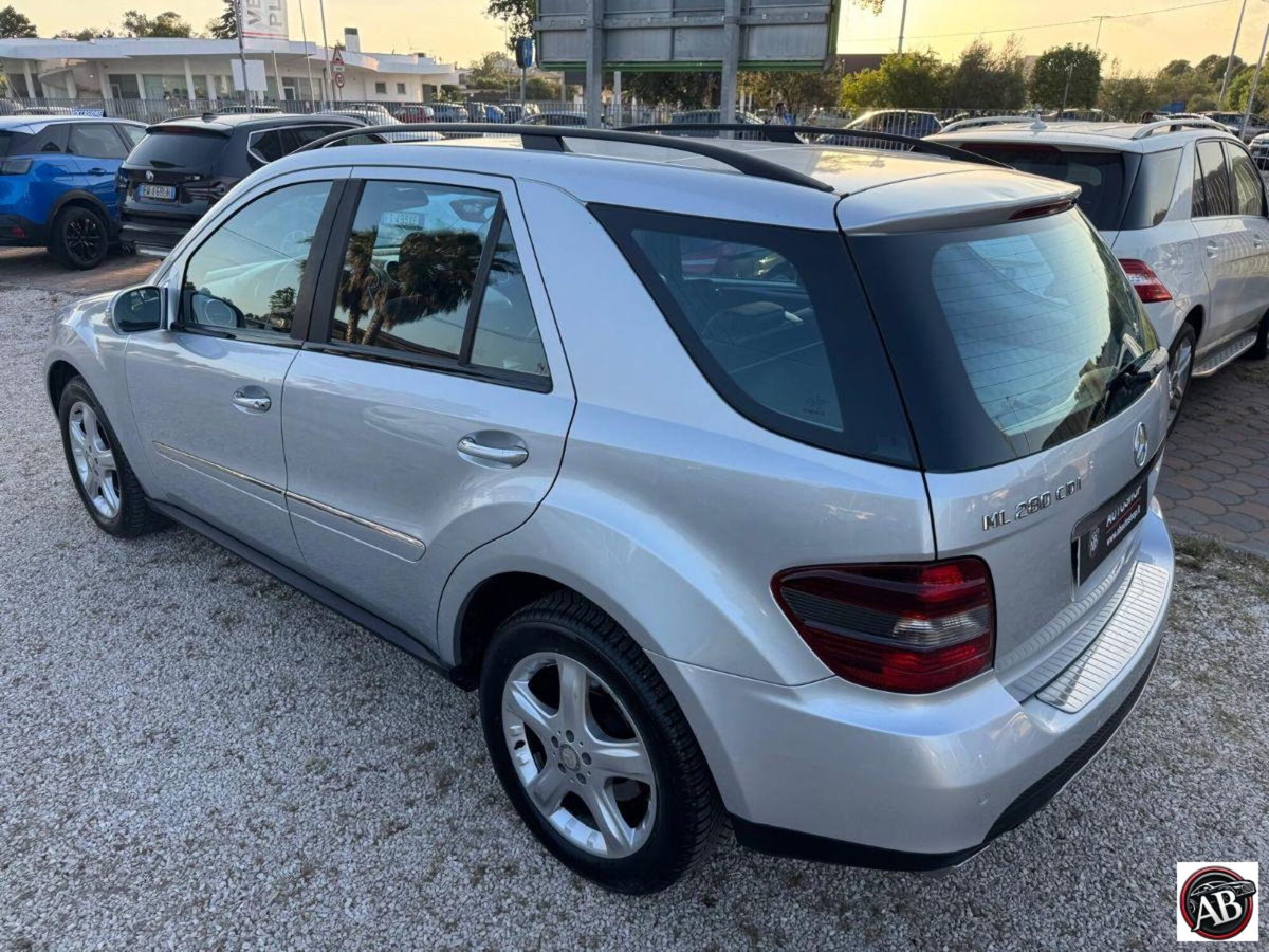 Mercedes-Benz Classe ML 280 CDI Sport (6)