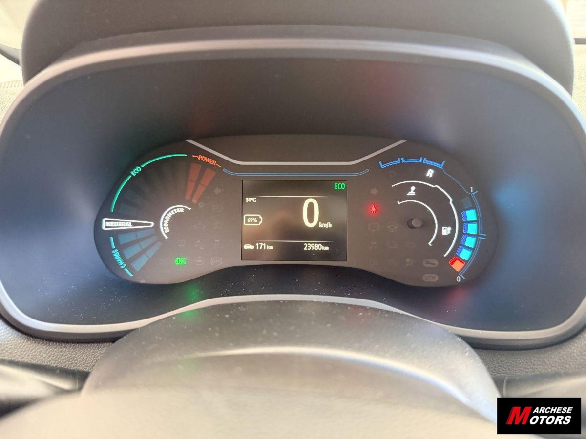 Dacia Spring Comfort Plus Electric 45 (13)