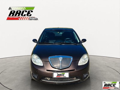 Lancia Ypsilon 1.4 Platino Ecochic GPL (2)