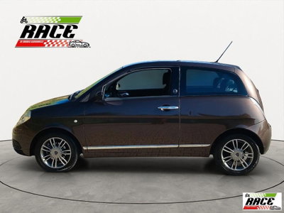 Lancia Ypsilon 1.4 Platino Ecochic GPL (3)
