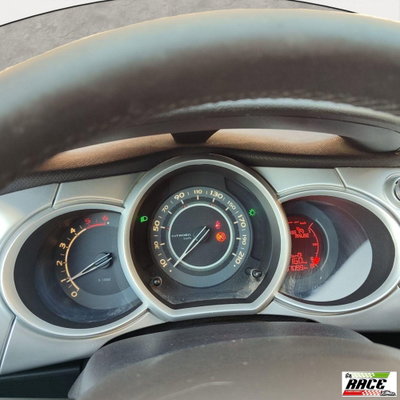 Citroen C3 1.4 HDi 70 FAP Exclusive Style (11)
