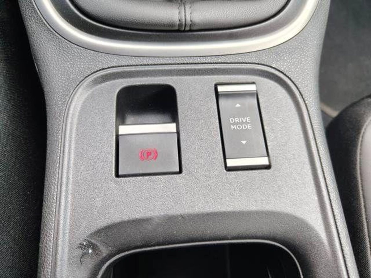 Jeep Avenger 1.2 turbo Summit fwd 100cv (10)